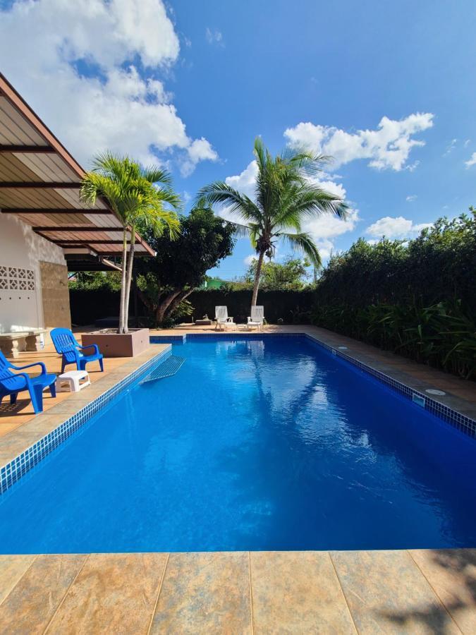 Pool House With Shared Pool Access Hotel David Kültér fotó